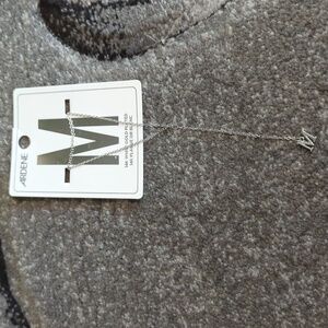 ⭐️ 5/ $25 14k gold plated M necklace new